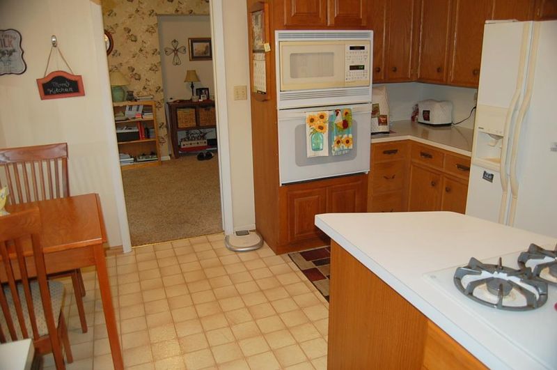 30845 Elm St, Lindstrom, MN 55045