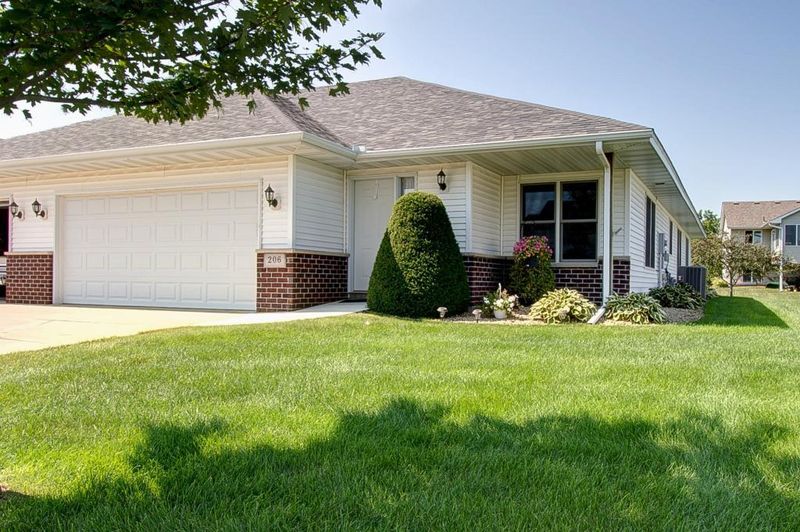 206 7th Ave NW, New Prague, MN 56071