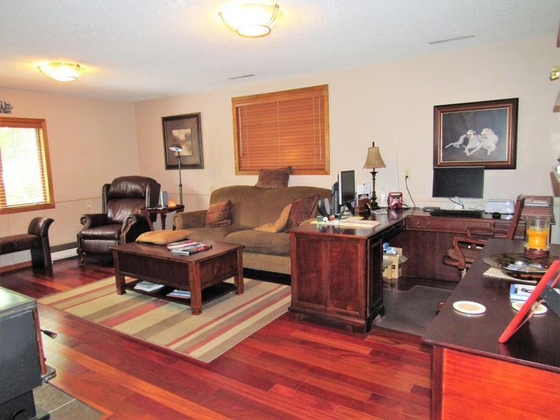 9228 Dorothy Ave, Brainerd, MN 56401