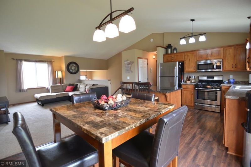 22 Lone Ridge Ln, Foley, MN 56329