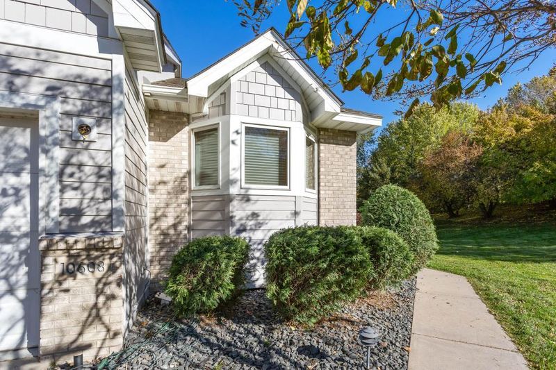 10608 Kiawah Dr #E-4, Eden Prairie, MN 55344