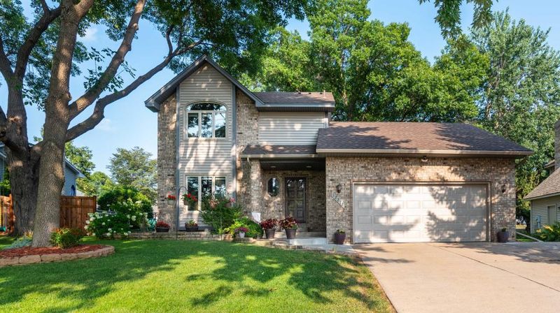 12277 Jay St NW, Coon Rapids, MN 55448