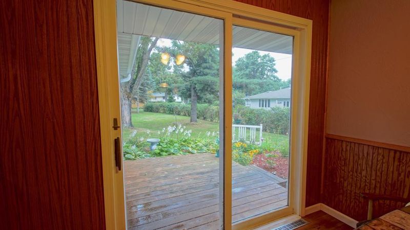 1909 Lenore Ln, Red Wing, MN 55066