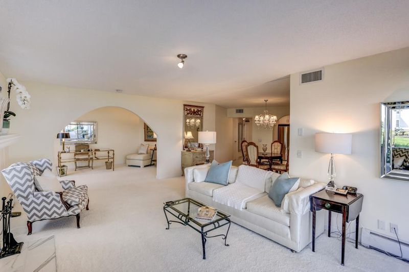 603 Lake St #111, Excelsior, MN 55331