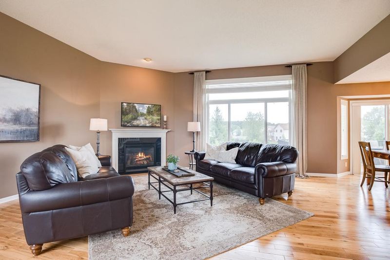 851 Kayla Ln, Hanover, MN 55341