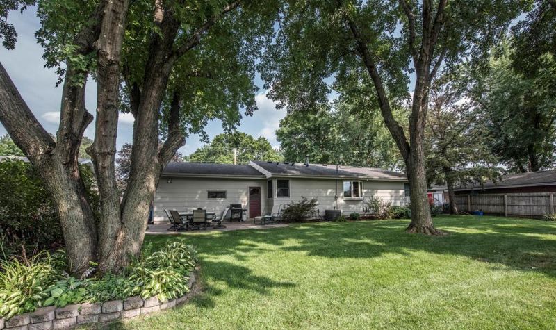 10710 Thomas Ave S, Bloomington, MN 55431