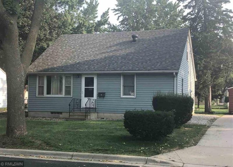 1409 Marsh St, Mankato, MN 56001
