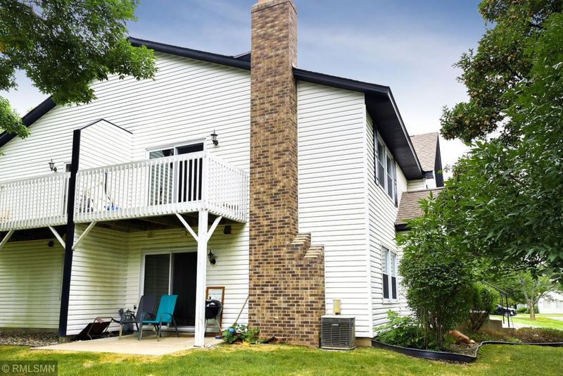 3689 Gershwin Ln N, Oakdale, MN 55128