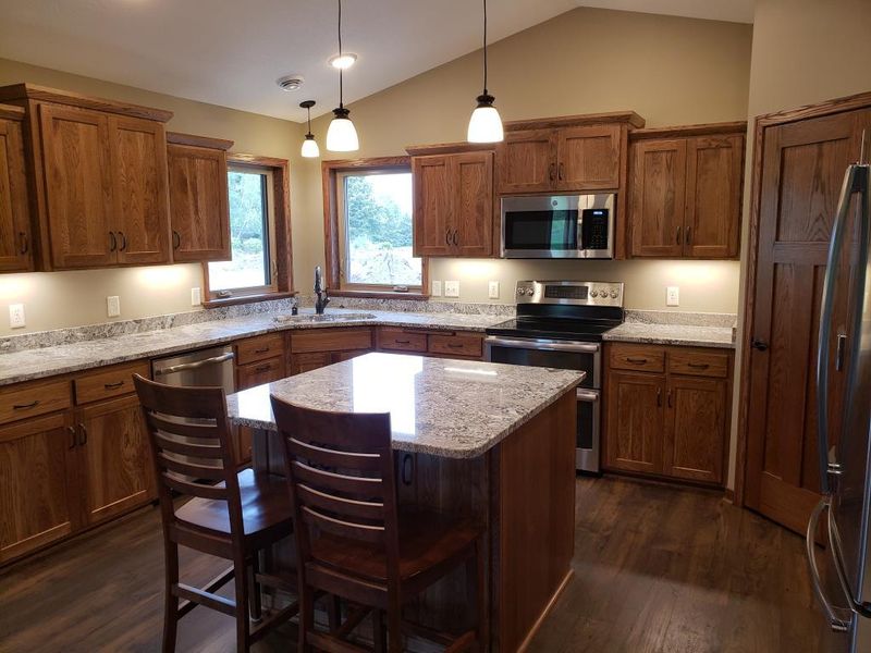 5944 Dover Castle Rd, Saint Cloud, MN 56303