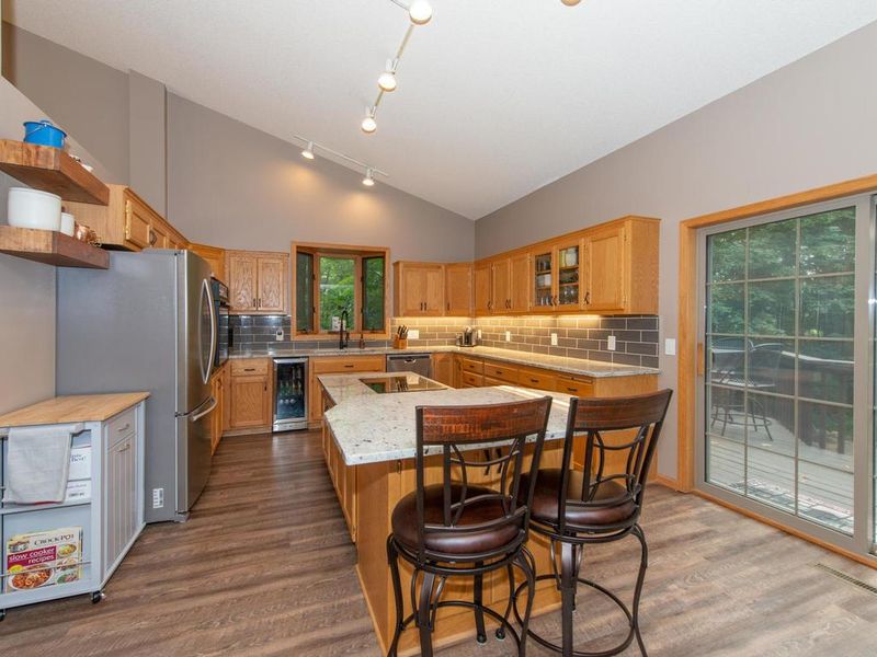 5571 Dufferin Dr, Savage, MN 55378