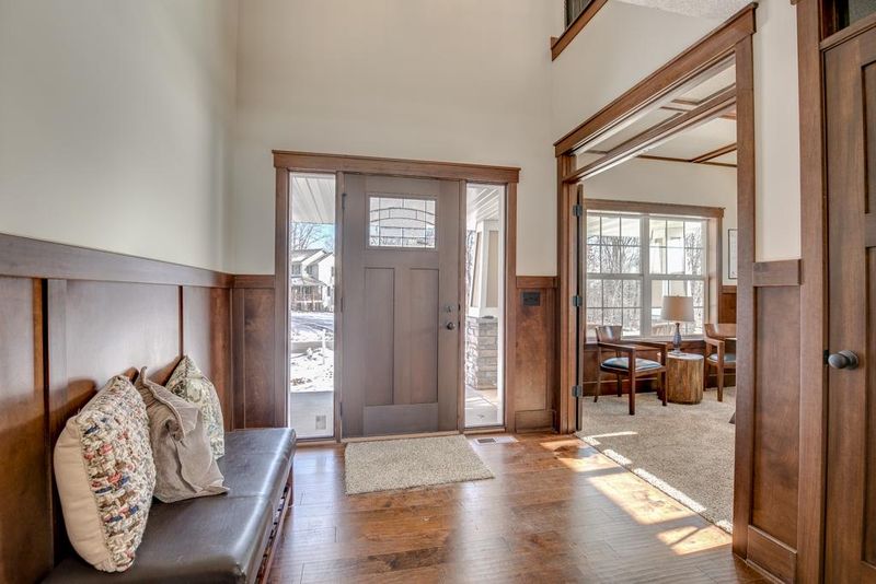 6646 Enid Trl, Lino Lakes, MN 55038