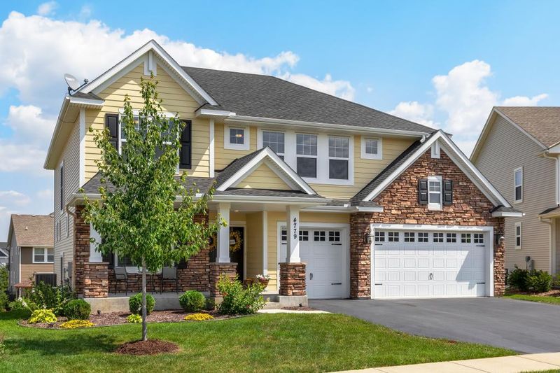 4779 Bluestem Way, Woodbury, MN 55129