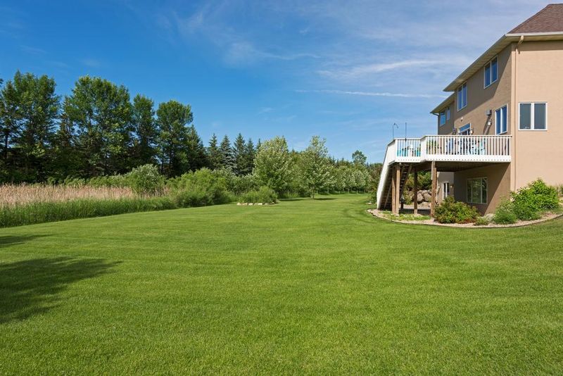 1045 Willow View Dr, Long Lake, MN 55356
