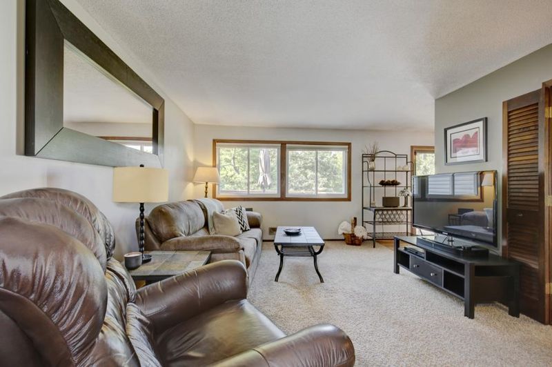 13618 Everton Ave, Apple Valley, MN 55124