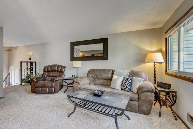 13618 Everton Ave, Apple Valley, MN 55124