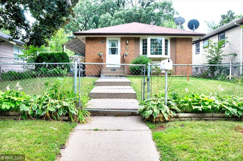 1674 Sims Ave, Saint Paul, MN 55106