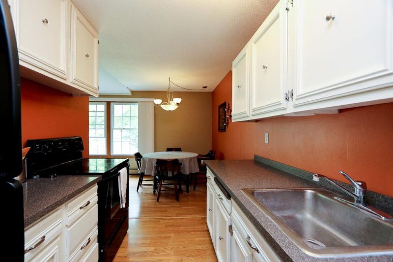 4530 Cedar Lake Rd S #7, Saint Louis Park, MN 55416