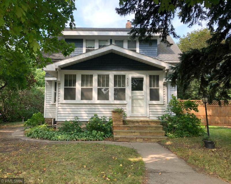 323 5th St, Gaylord, MN 55334