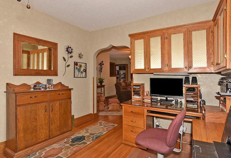 710 3rd St SW, Waseca, MN 56093