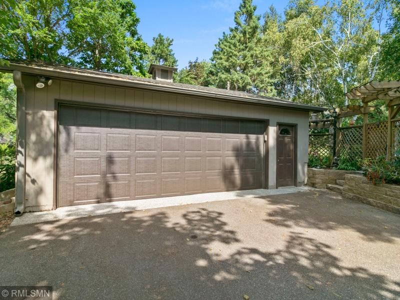 2351 Elm Dr, White Bear Lake, MN 55110