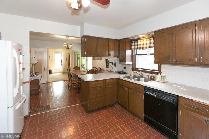 4130 Xenwood Ave S, Saint Louis Park, MN 55416