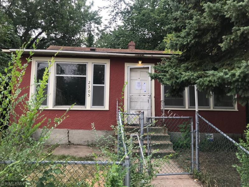 2305 E 35th St, Minneapolis, MN 55406