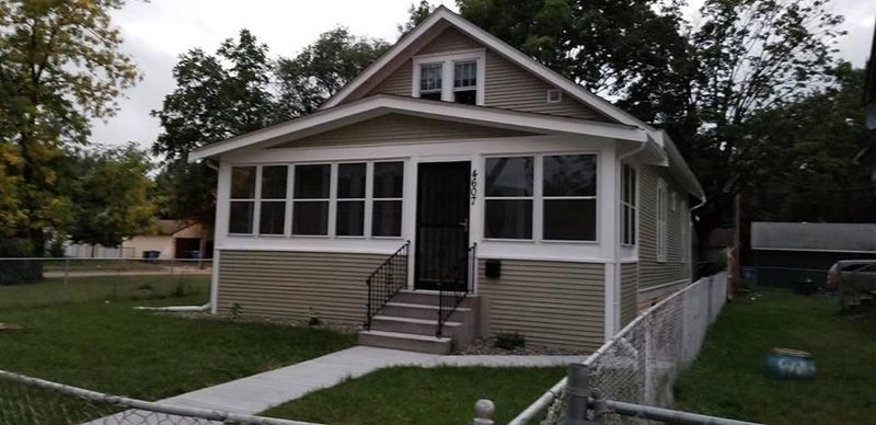 4607 Bryant Ave N, Minneapolis, MN 55412
