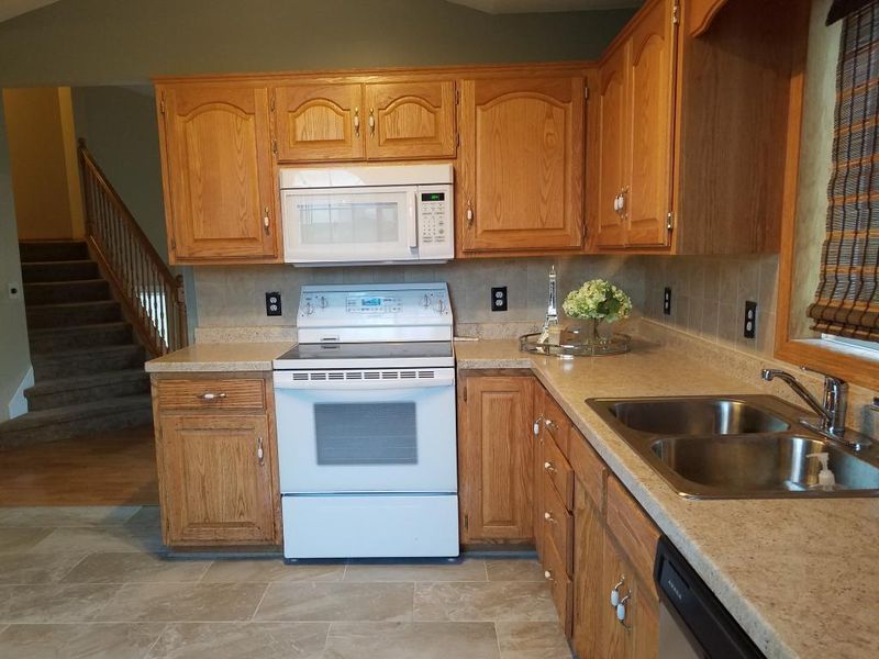 26190 Goodview Ave, Wyoming, MN 55092