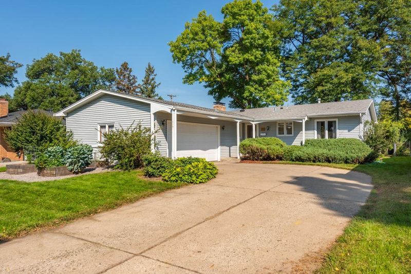 818 W 61st St, Minneapolis, MN 55419