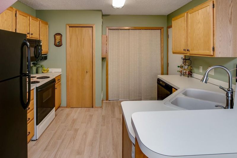 12839 Echo Ln, Apple Valley, MN 55124