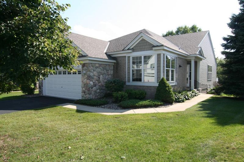 351 Campfire Curve, Chaska, MN 55318