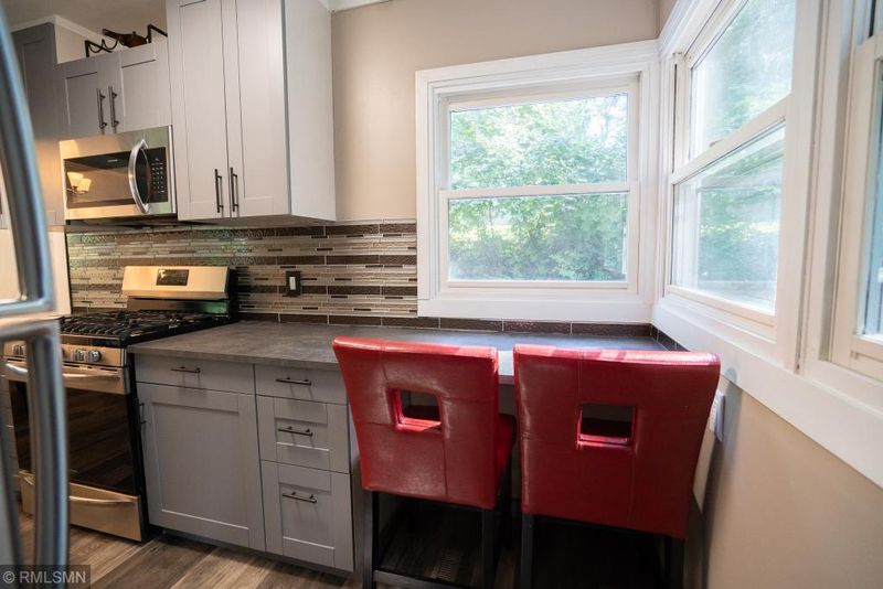 116 Logan Ave W, West Saint Paul, MN 55118