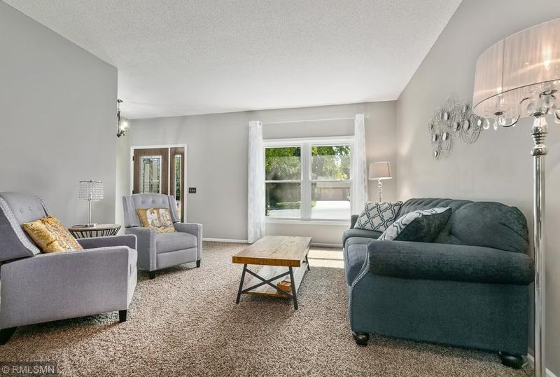 8437 Passfield Turn, Maple Grove, MN 55311