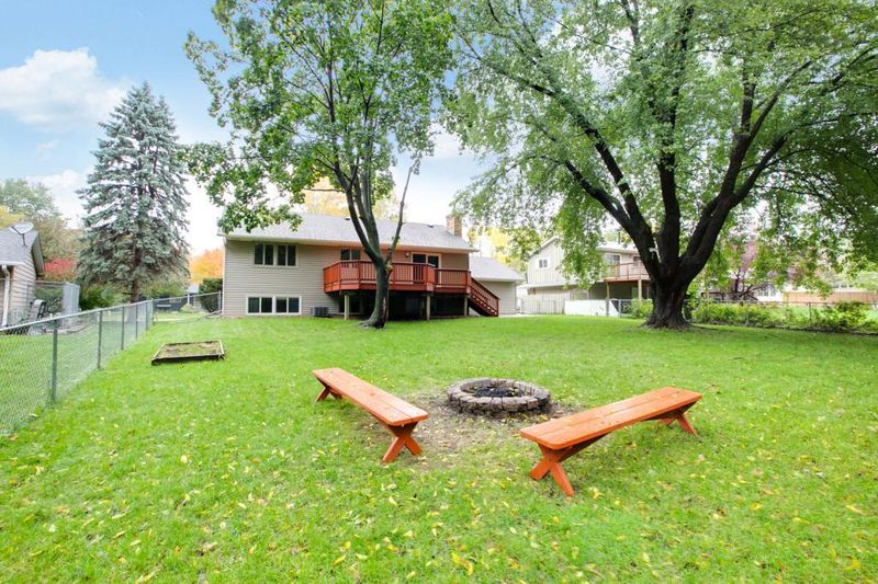 12988 Findlay Way, Apple Valley, MN 55124