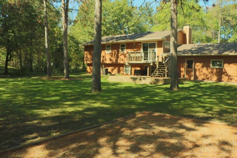 862 Pine St, Blaine, MN 55014