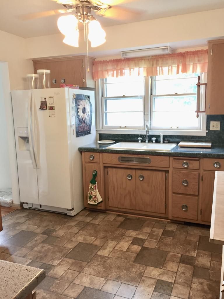 1942 Morgan Ave, Saint Paul, MN 55116