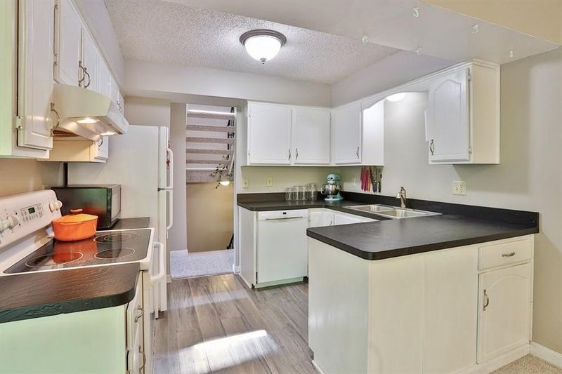 7224 Perry Ct E, Brooklyn Center, MN 55429