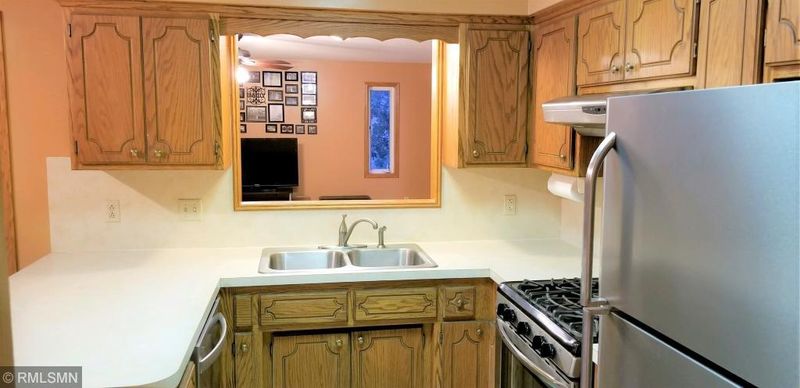2710 E Rum River Dr S, Cambridge, MN 55008