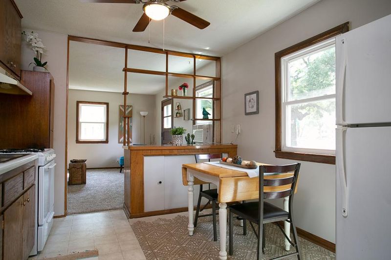 10901 6th St NE, Blaine, MN 55434