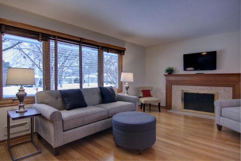 6132 Ewing Ave S, Edina, MN 55410