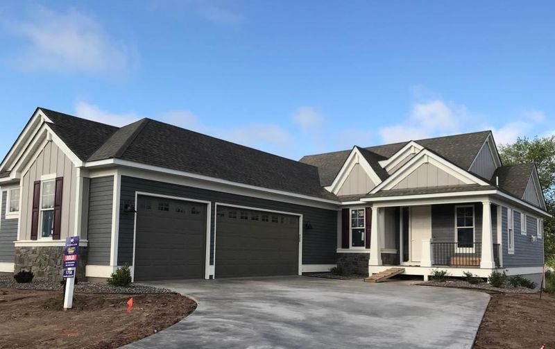 1758 Annika Ave N, Lake Elmo, MN 55042