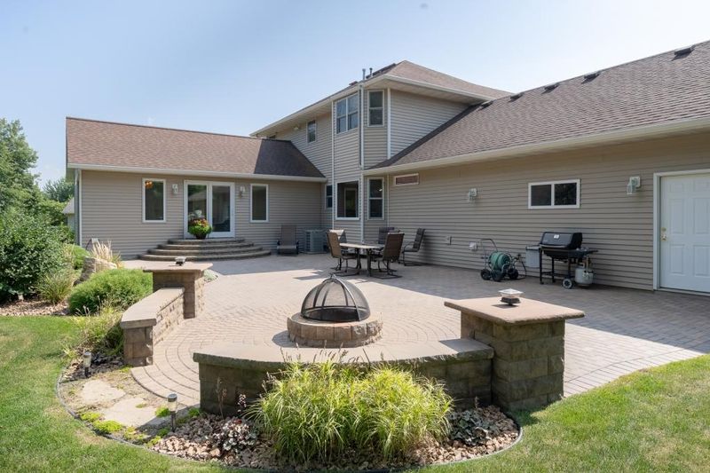 425 Lyd Blvd, Mankato, MN 56001