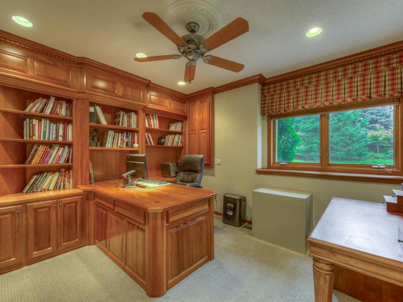17591 Bearpath Trl, Eden Prairie, MN 55347