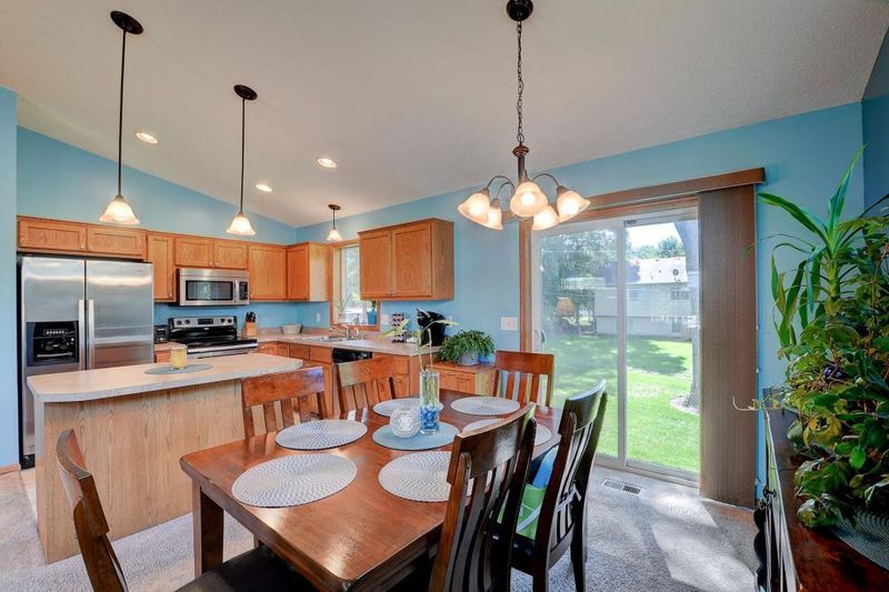 5325 35th Ave N, Crystal, MN 55422