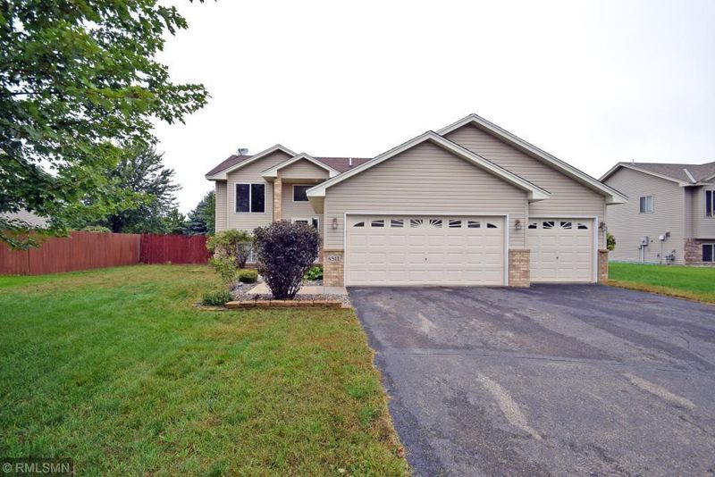 4511 232nd Ln NW, Saint Francis, MN 55070