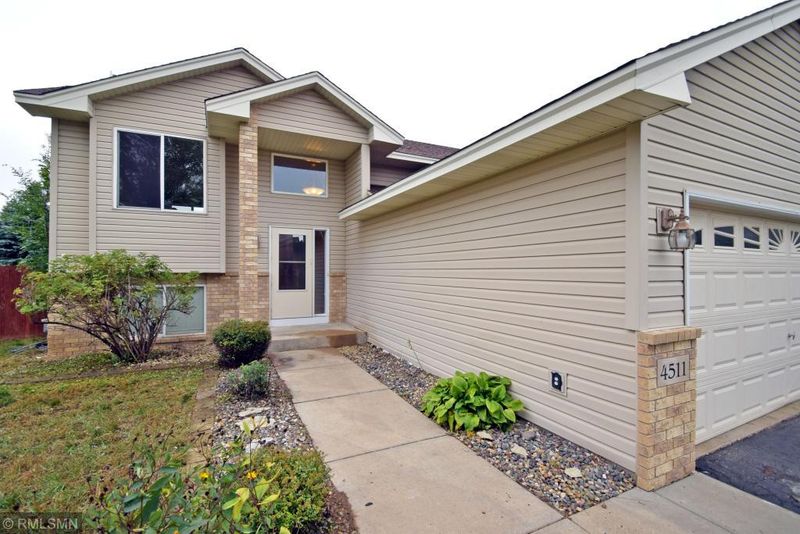 4511 232nd Ln NW, Saint Francis, MN 55070
