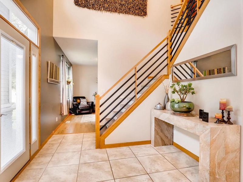 1587 Burg Ave, Saint Paul, MN 55119