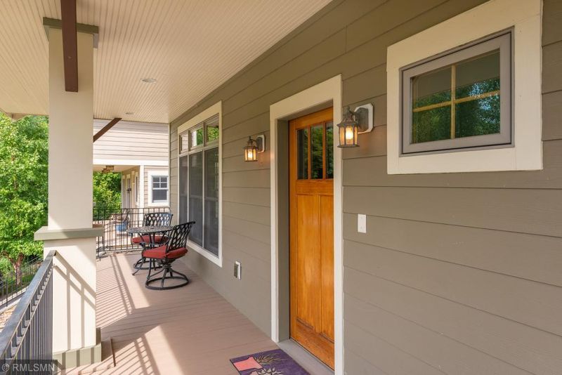 3234 Lake Ln, Arden Hills, MN 55112