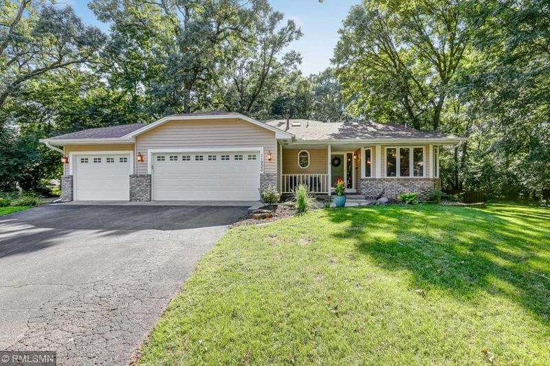 11200 Creek View Ln, Champlin, MN 55316
