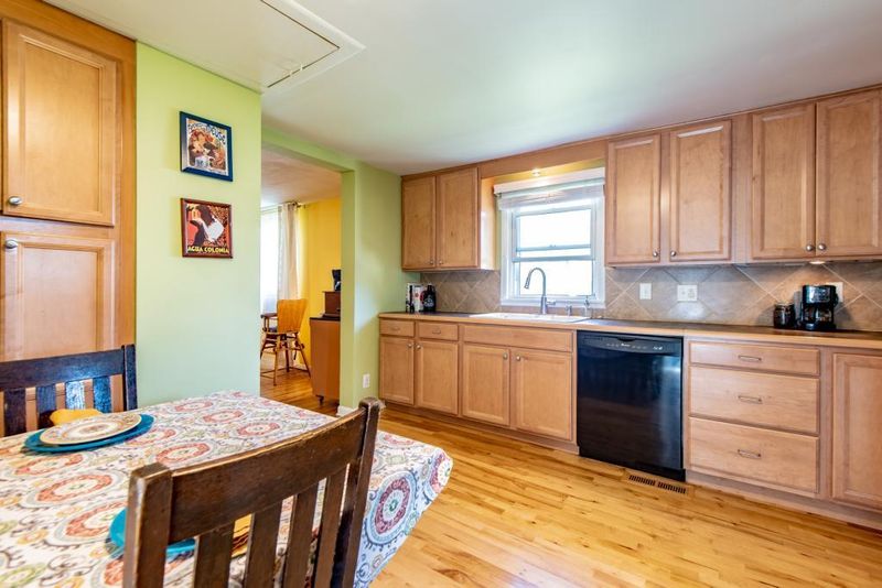 304 Webster St, Saint Paul, MN 55102